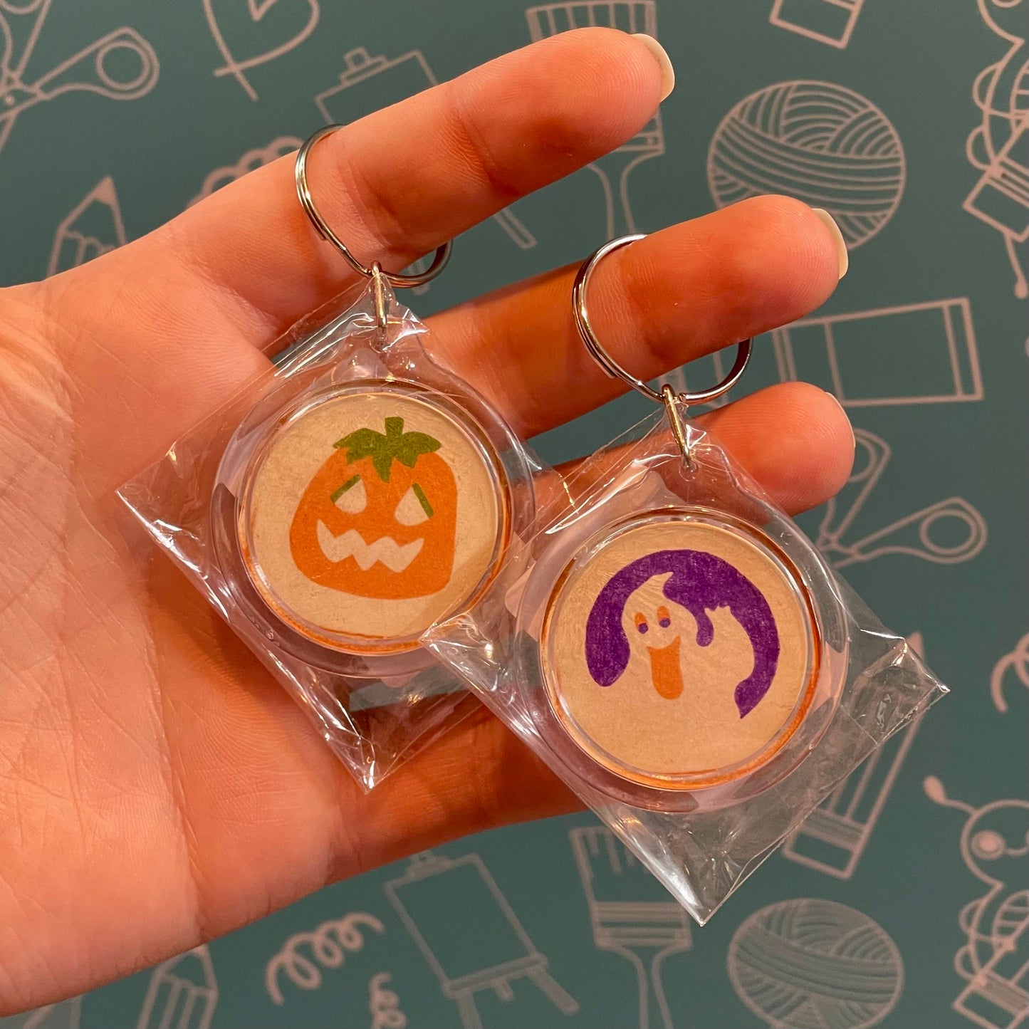 Plastic Dbl Sided Cookie Keychain