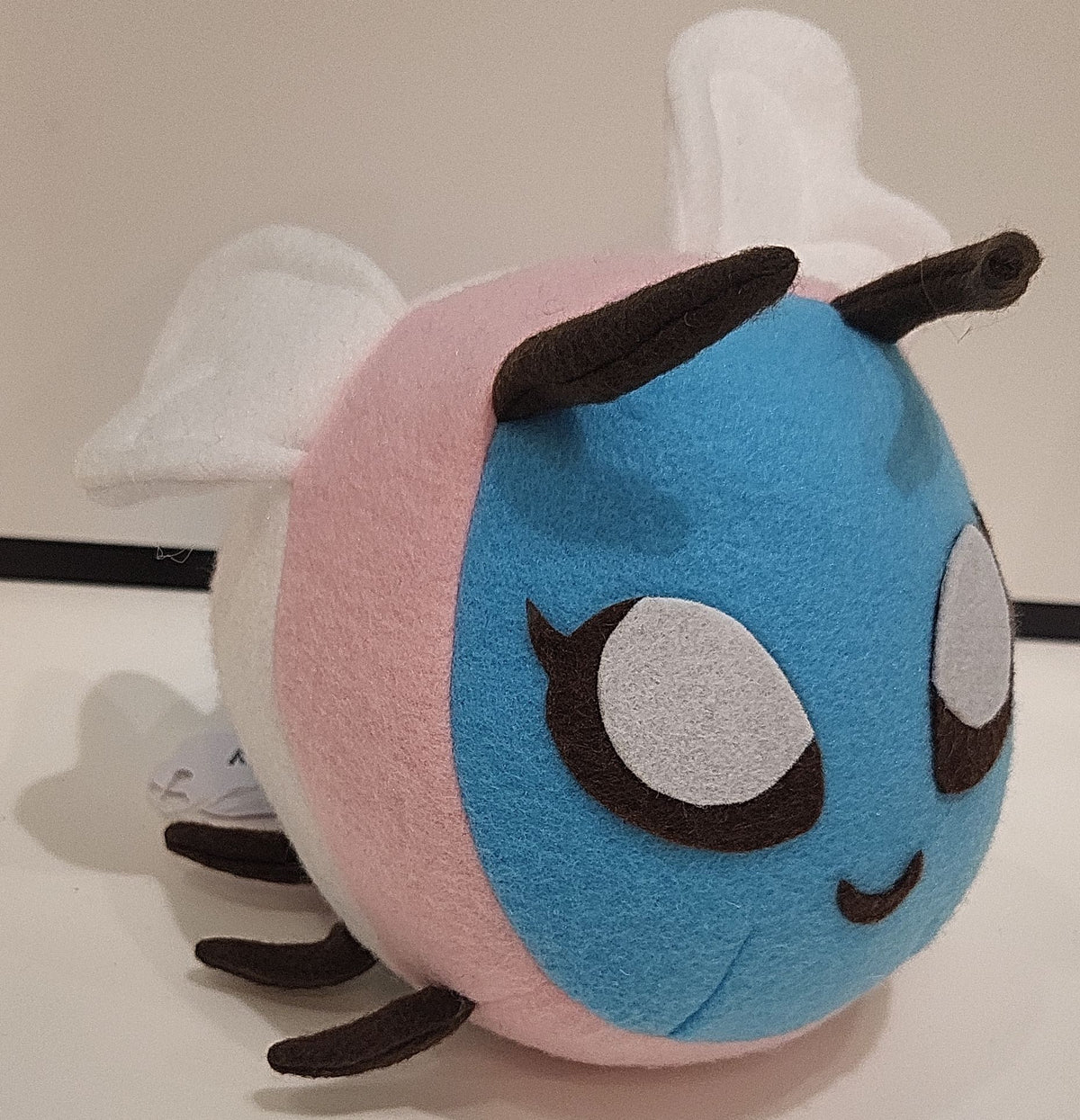 Pride Bee