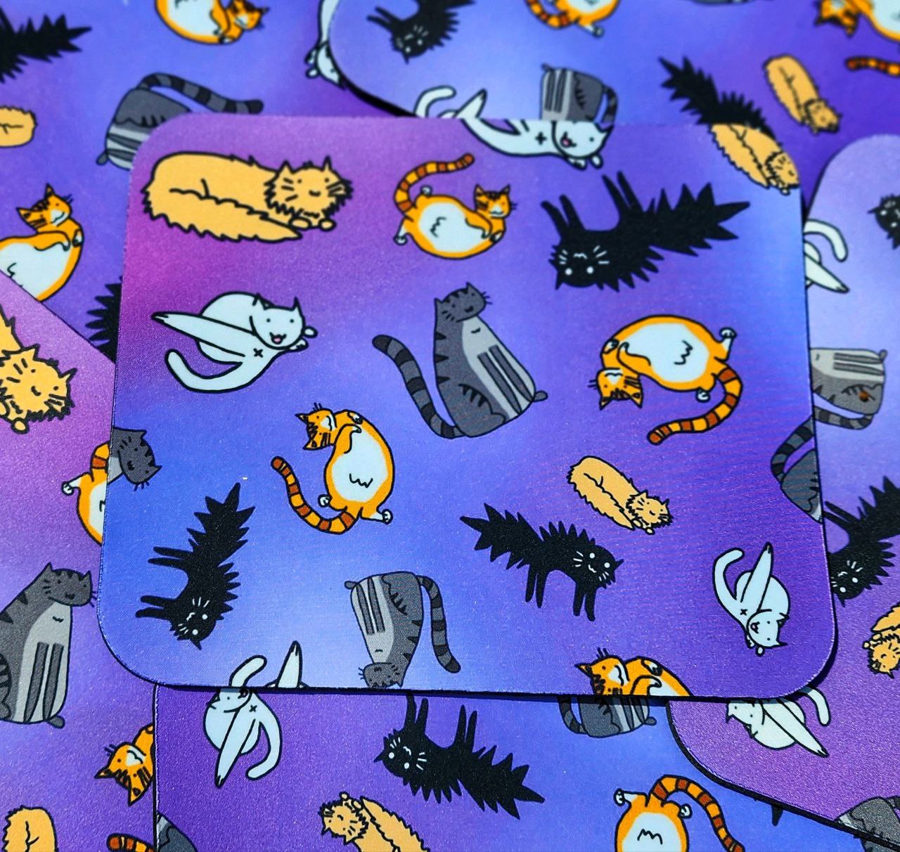 Cat Motif Mouse Pad