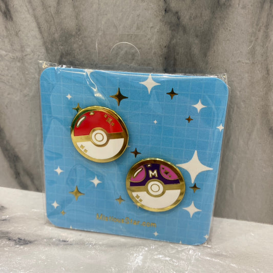 Pokeball Pin Set