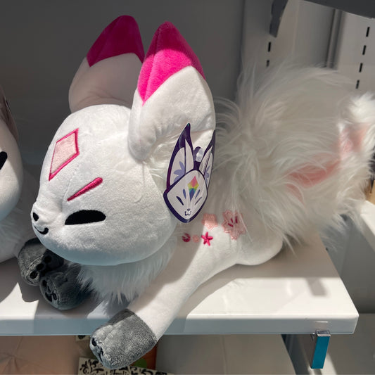 Queenie Kitsune Sakura