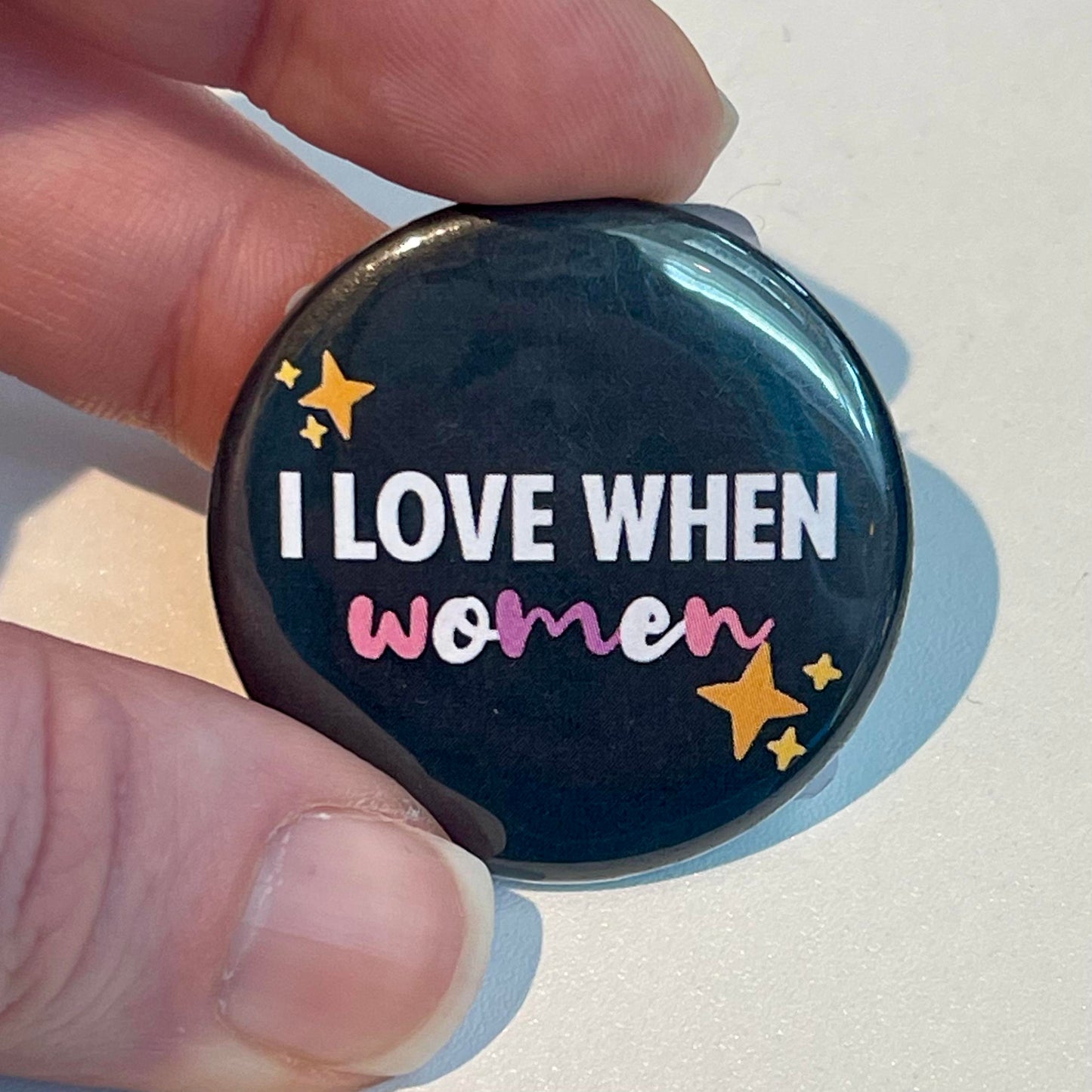 I love When Women Button