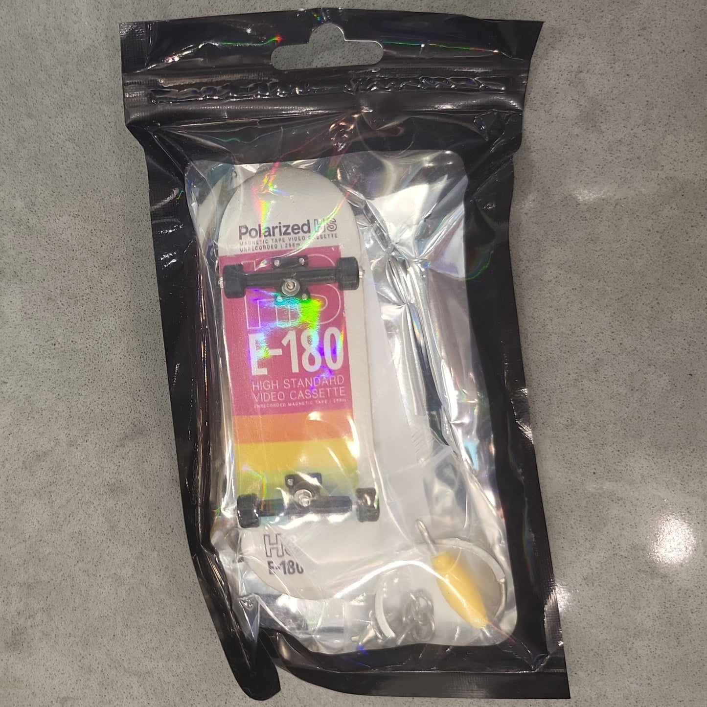 Polarized Cover Teck Deck