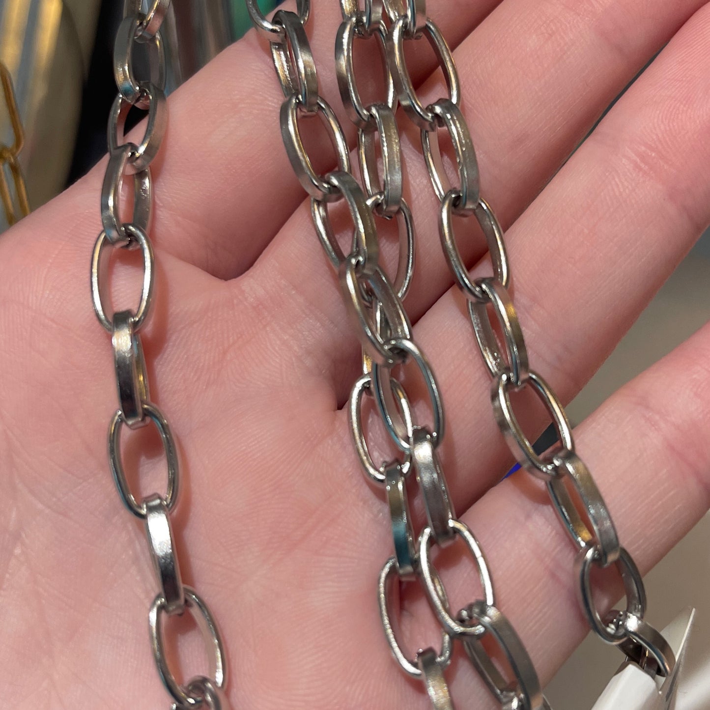 oval chain